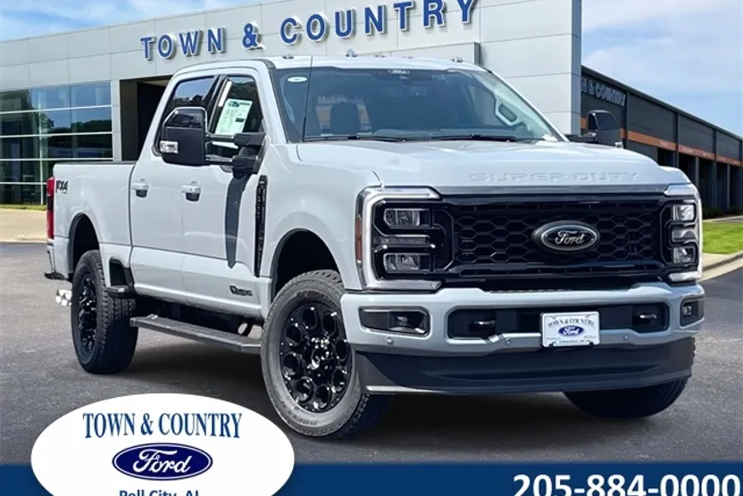 2026 Ford F-350 Lariat photo 1