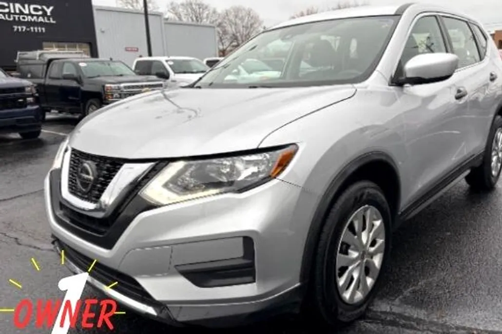2020 Nissan Rogue S photo 1