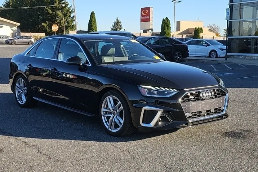 2024 Audi A4 45 S line Premium Plus photo 1