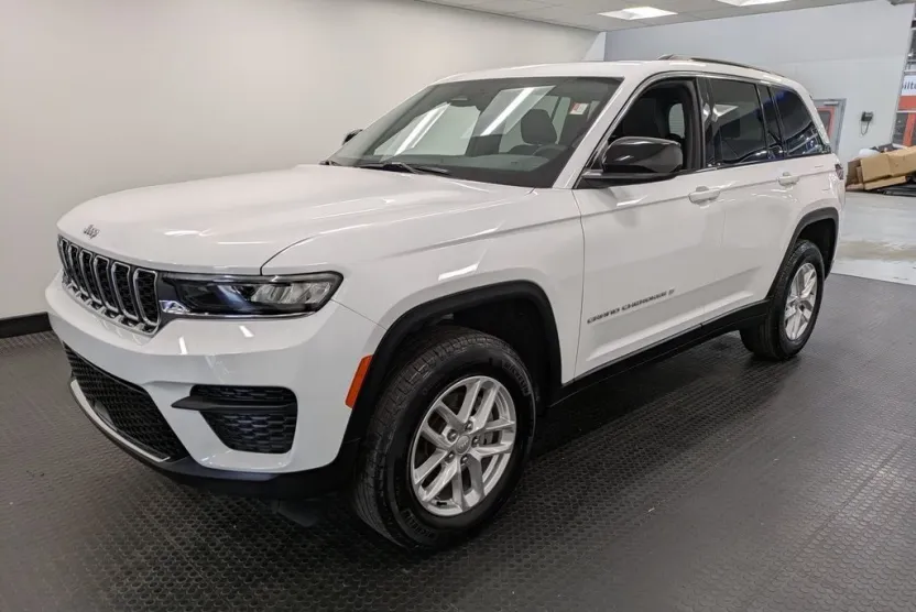2024 Jeep Grand Cherokee Laredo X photo 1