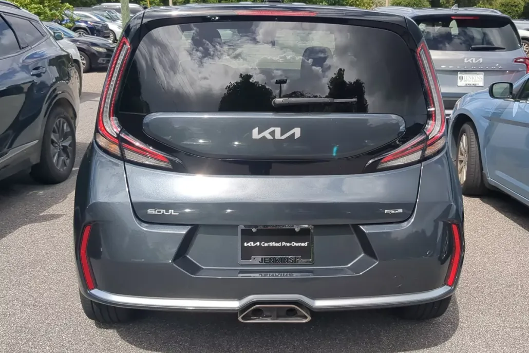2023 Kia Soul GT-Line photo 1
