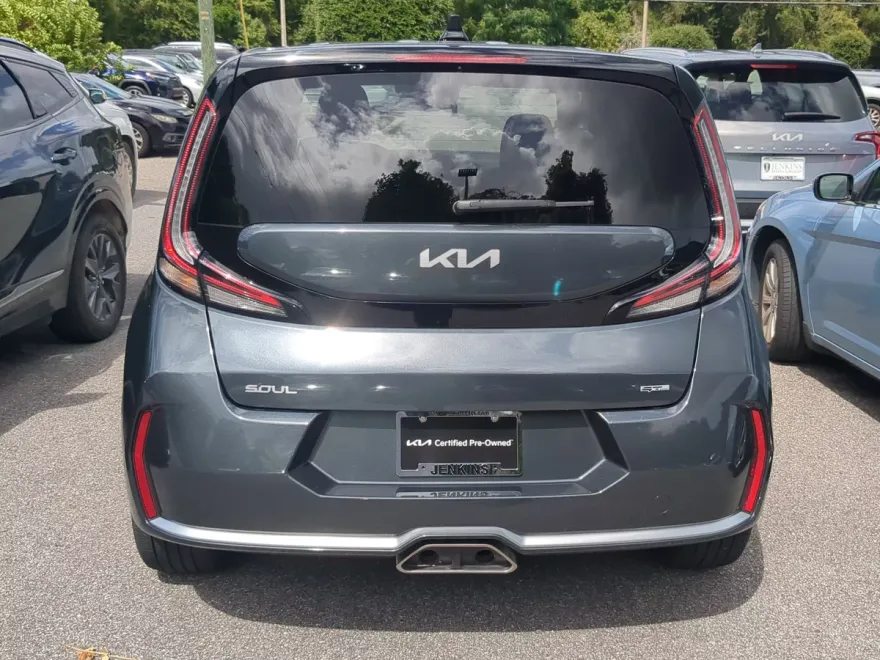 2023 Kia Soul GT-Line photo 1