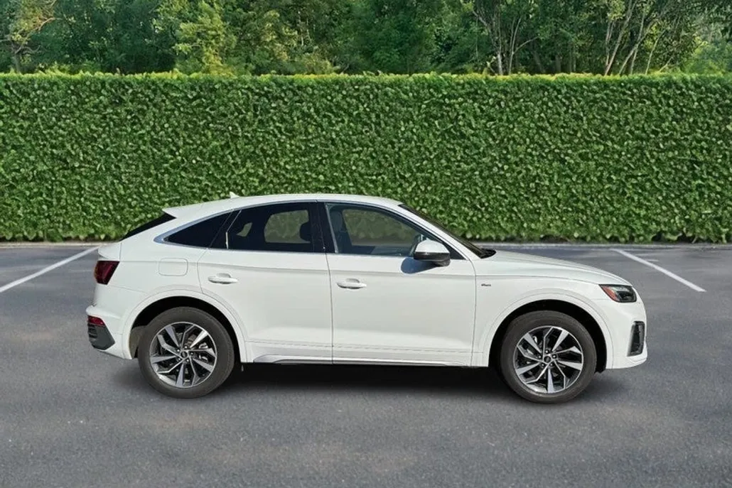 2021 Audi Q5 Sportback Premium Plus 45 TFSI photo 1
