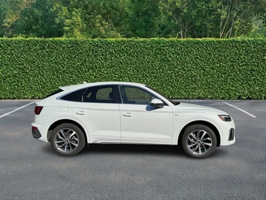 2021 Audi Q5 Sportback Premium Plus 45 TFSI photo 1