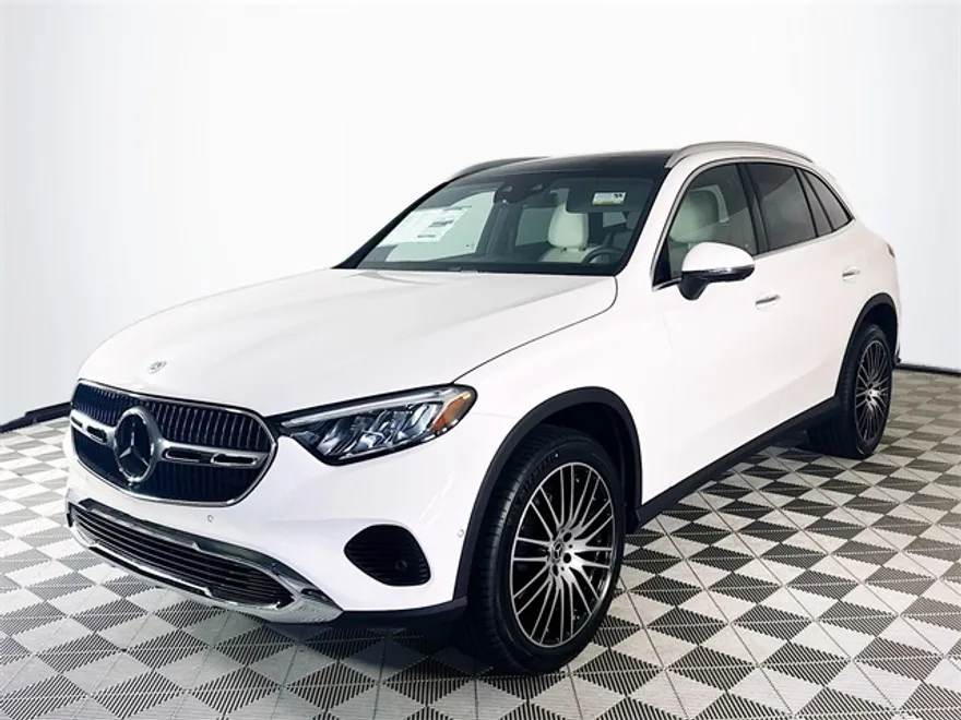 2026 Mercedes Benz GLC 300 photo 1