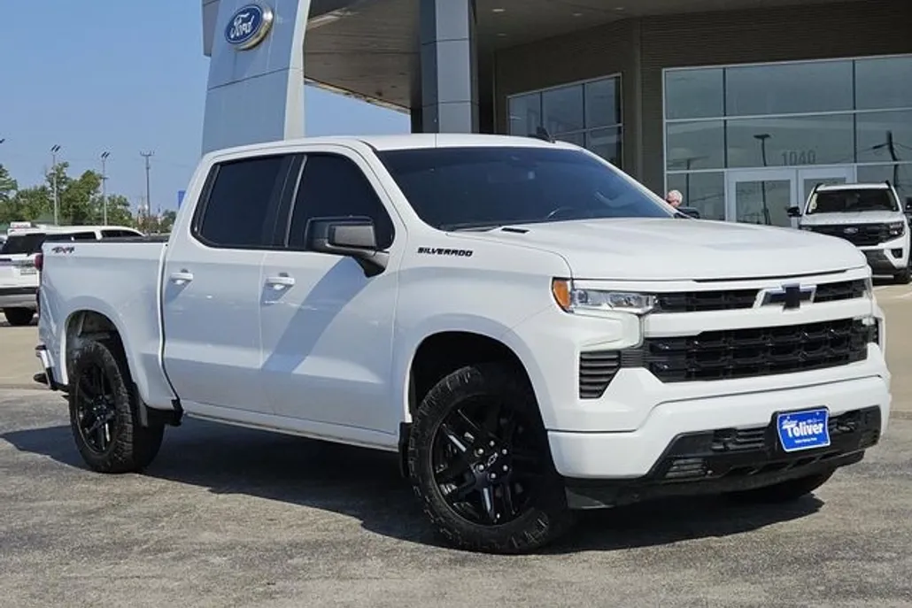 2022 Chevrolet Silverado 1500 RST photo 1