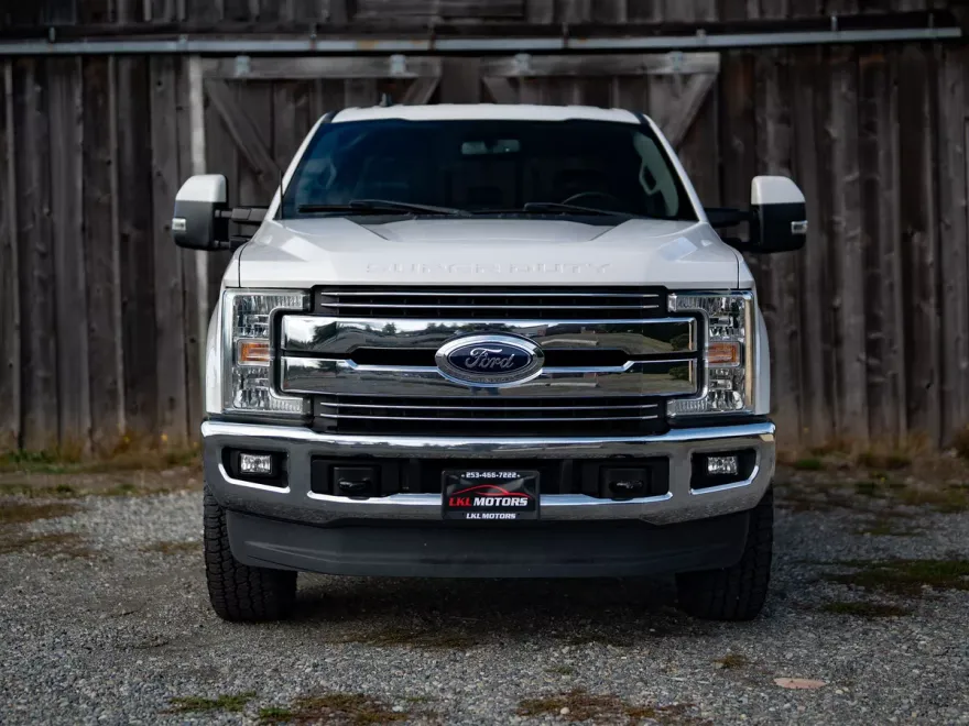 2019 Ford F-250 Lariat photo 1