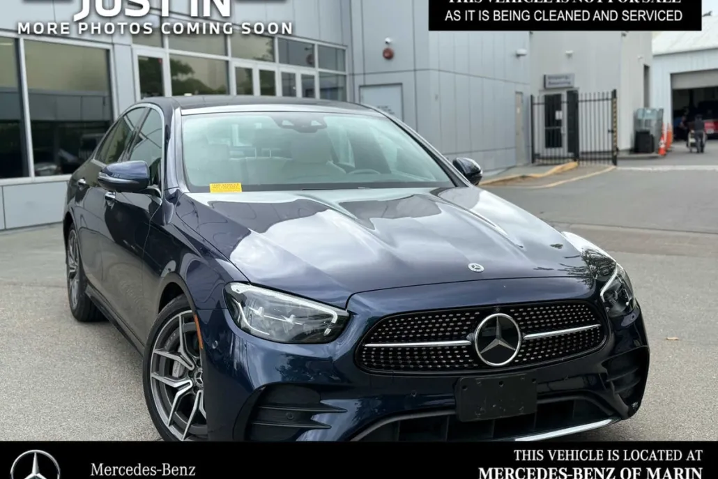 2022 Mercedes Benz E 350 photo 1