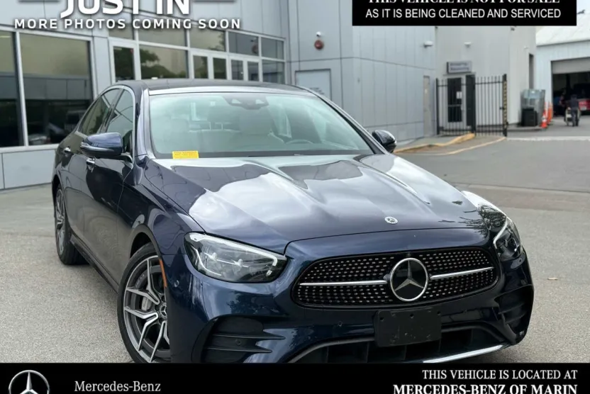 2022 Mercedes Benz E 350 photo 1