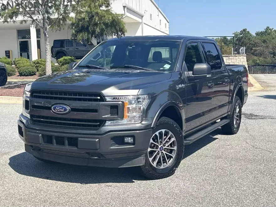2019 Ford F-150 XLT photo 1
