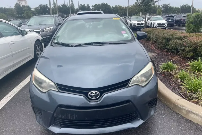 2015 Toyota Corolla L photo 1