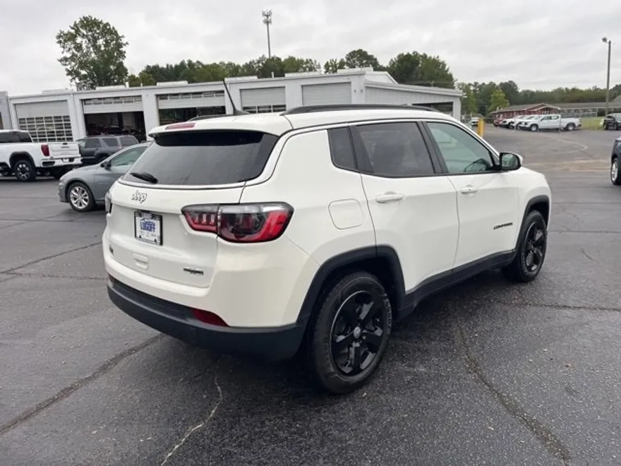 2021 Jeep Compass Latitude photo 1