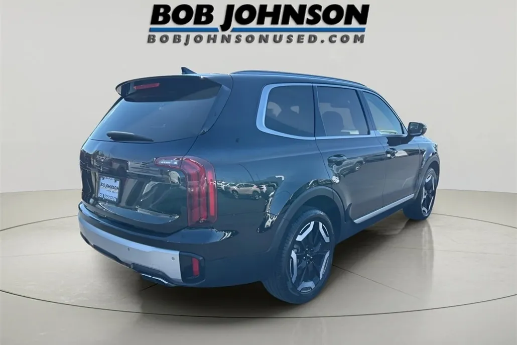 2024 Kia Telluride S photo 1