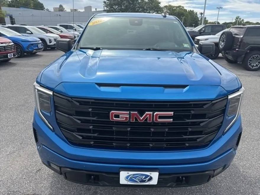 2022 Gmc Sierra 1500 Elevation photo 1