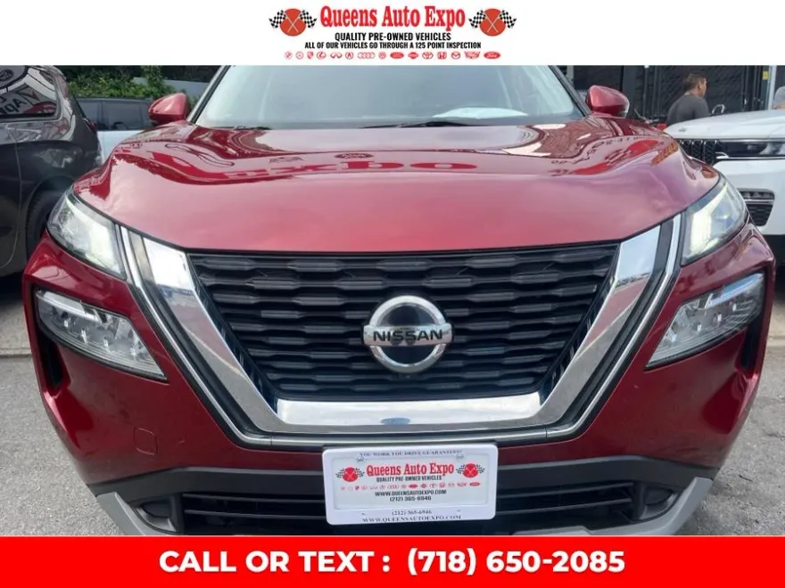 2021 Nissan Rogue SV photo 1