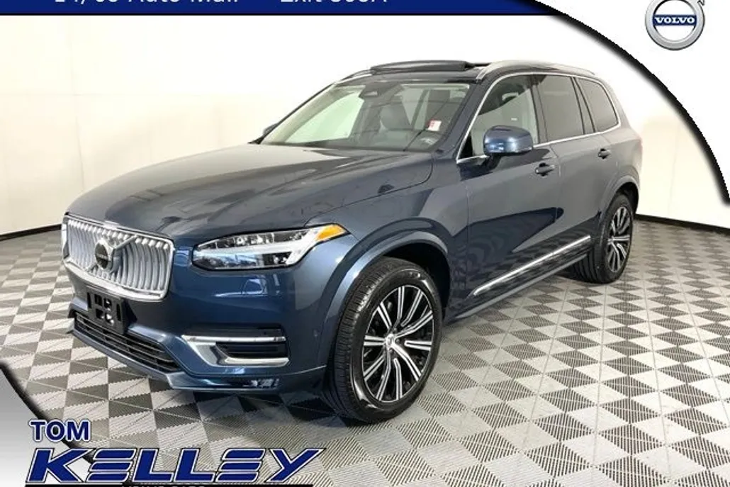 2024 Volvo XC90 Plus photo 1