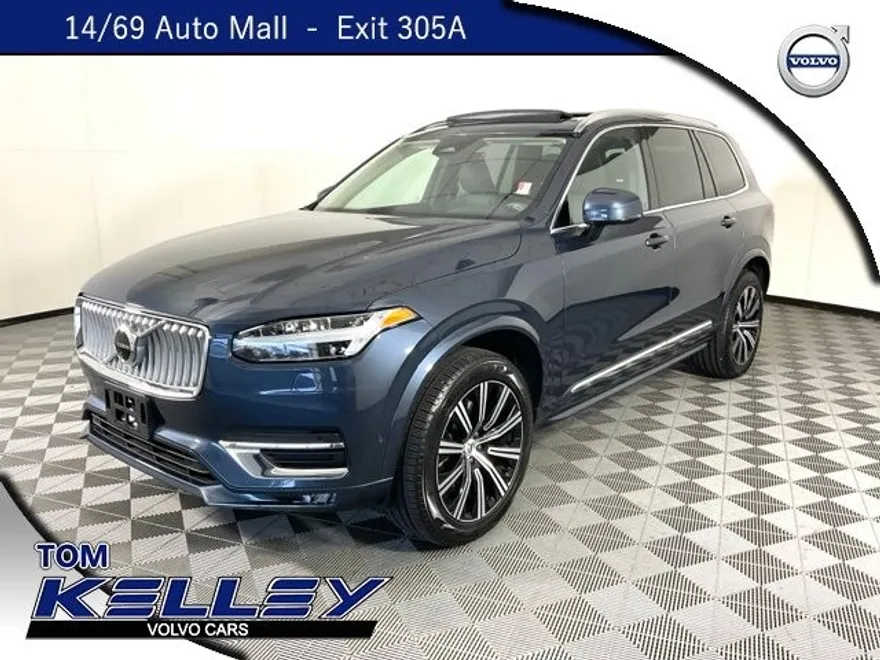 2024 Volvo XC90 Plus photo 1