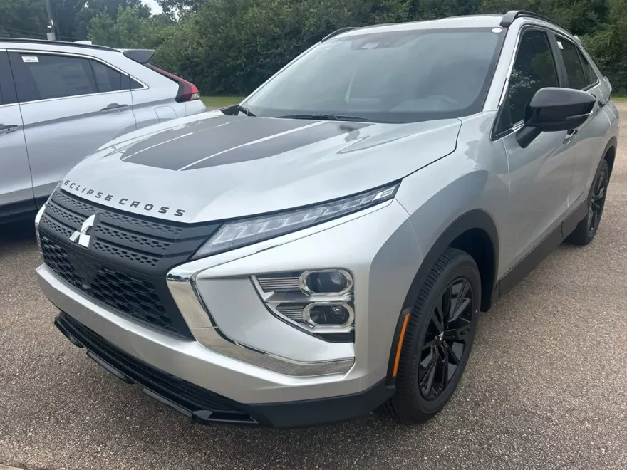 2025 Mitsubishi Eclipse Cross SEL photo 1