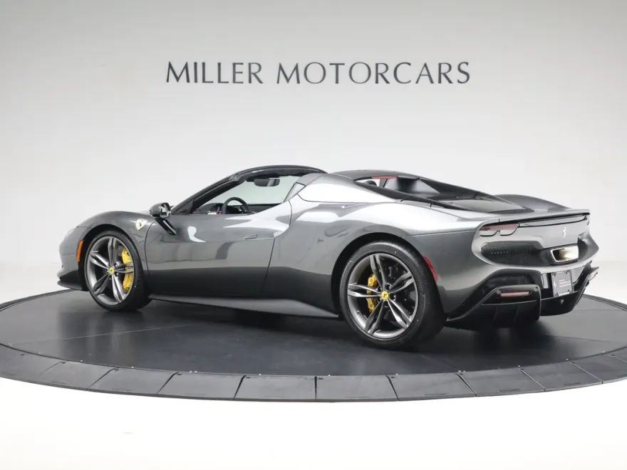 2024 Ferrari 296 GTS photo 4