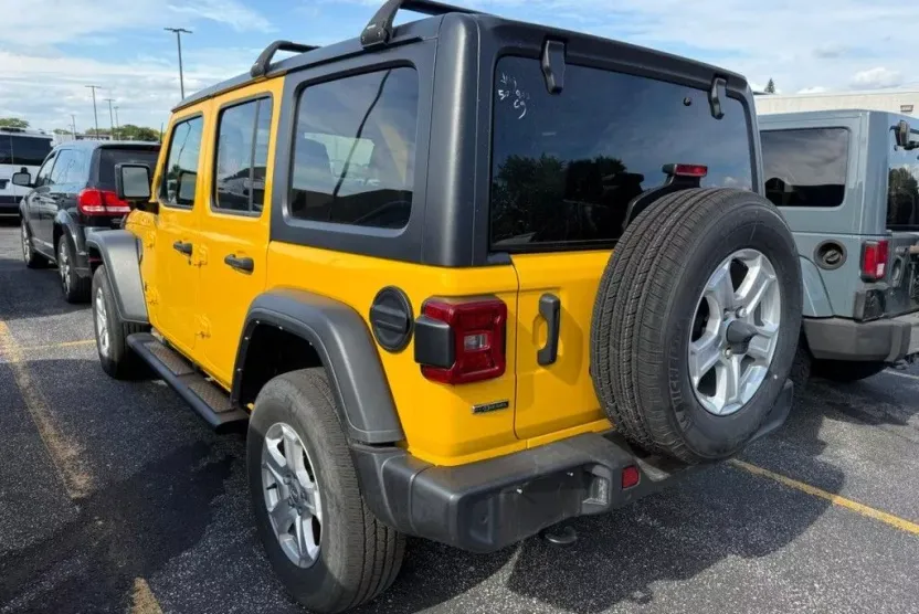 2021 Jeep Wrangler Unlimited Sport S photo 1