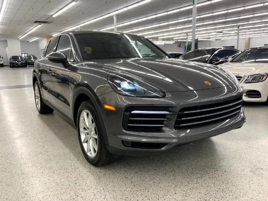 2019 Porsche Cayenne photo 3