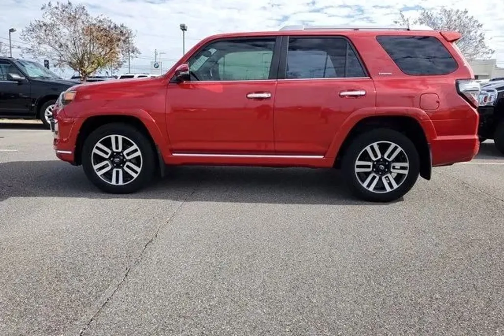 2014 Toyota 4Runner Limited photo 1