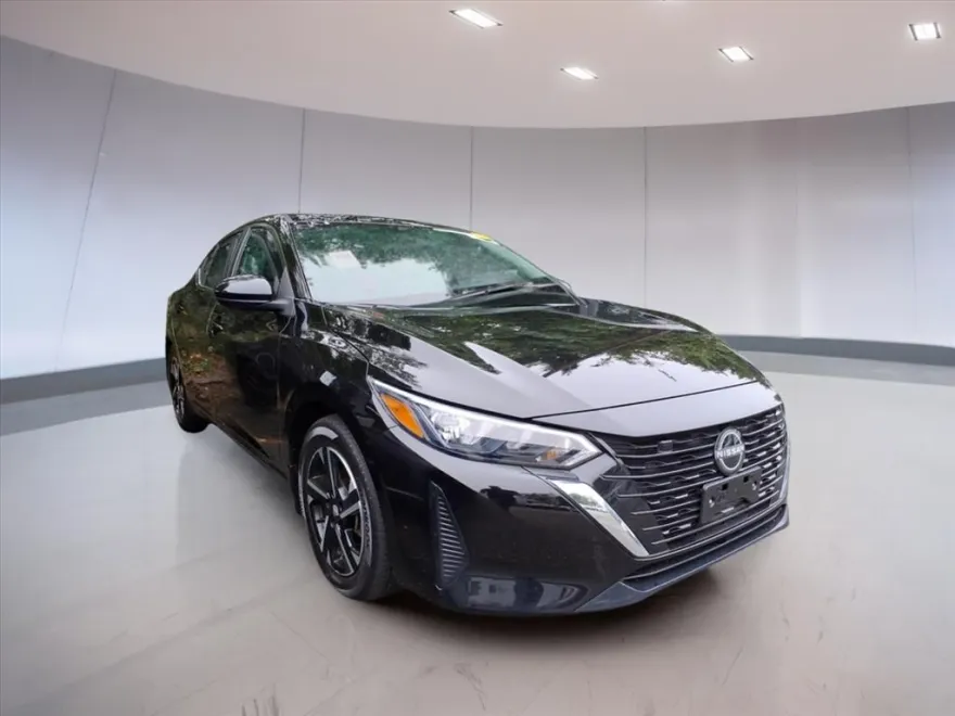 2024 Nissan Sentra SV photo 1