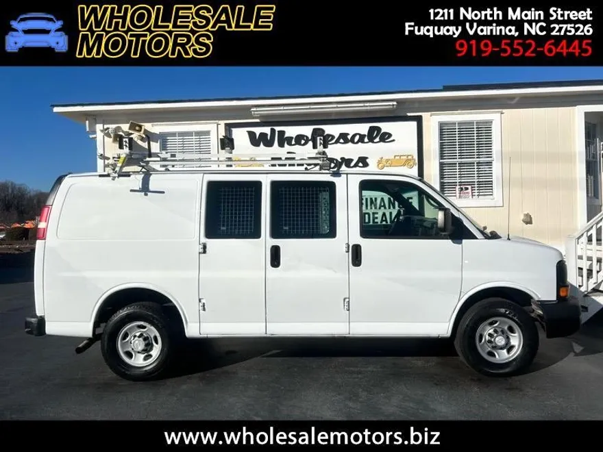 2015 Chevrolet Express 2500 Cargo photo 1