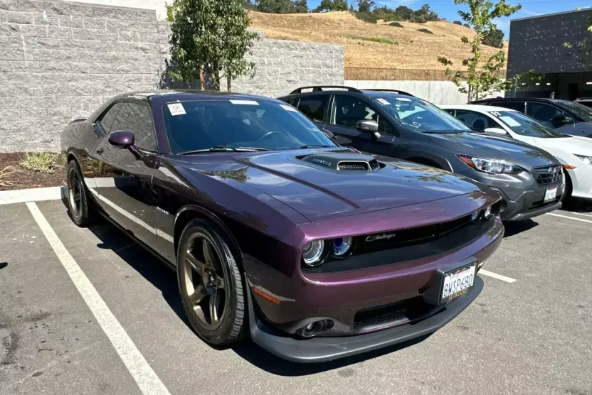 2021 Dodge Challenger R/T photo 1
