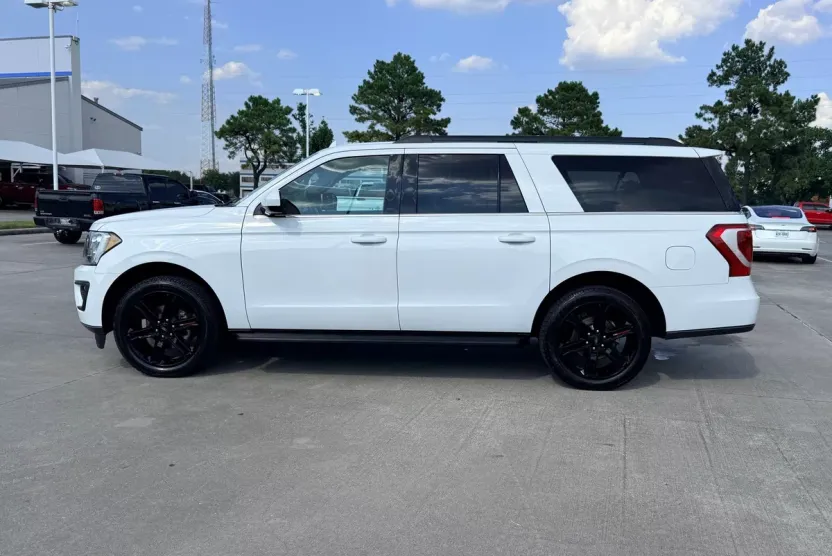 2021 Ford Expedition MAX XLT photo 1