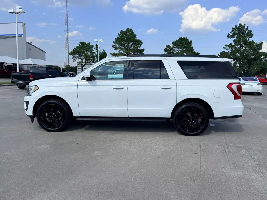 2021 Ford Expedition MAX XLT photo 1