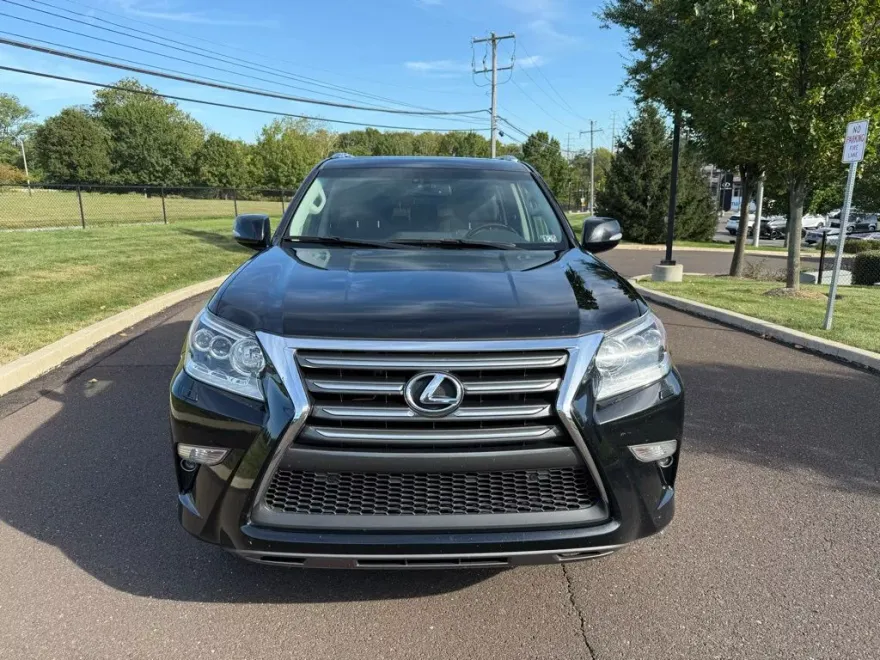 2019 Lexus GX 460 photo 1