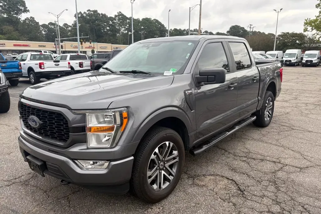 2021 Ford F-150 XL photo 1