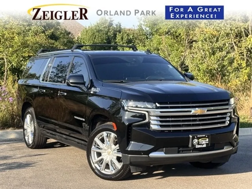 2023 Chevrolet Suburban High Country photo 1