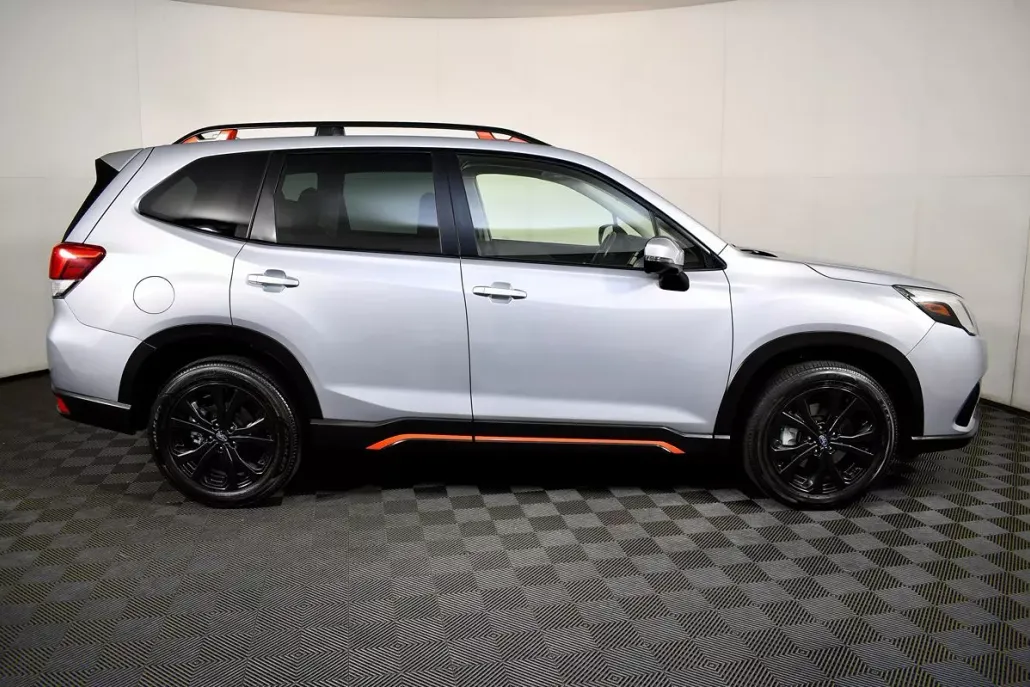 2023 Subaru Forester Sport photo 1