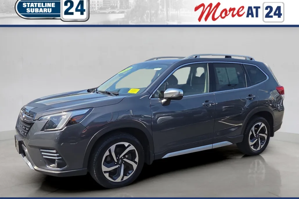 2022 Subaru Forester Touring photo 1