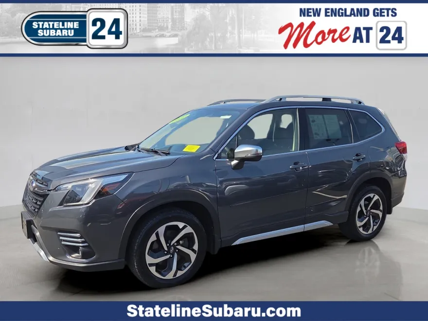 2022 Subaru Forester Touring photo 1