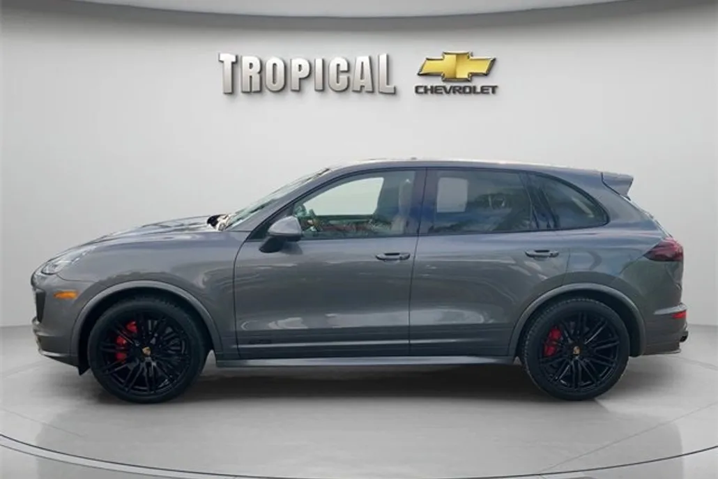 2018 Porsche Cayenne GTS photo 1