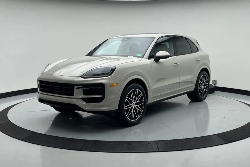 2026 Porsche Cayenne Base photo 1