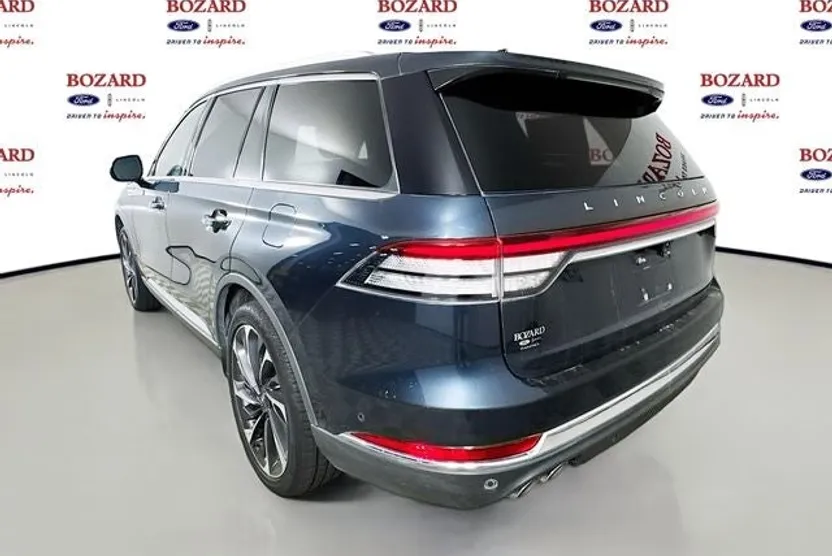 2023 Lincoln Aviator Reserve photo 1