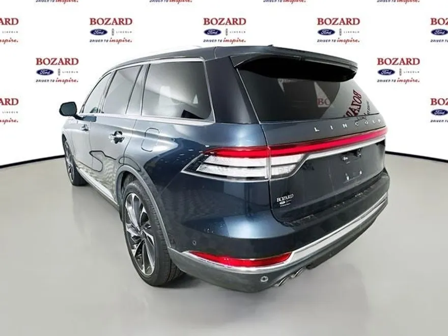 2023 Lincoln Aviator Reserve photo 1