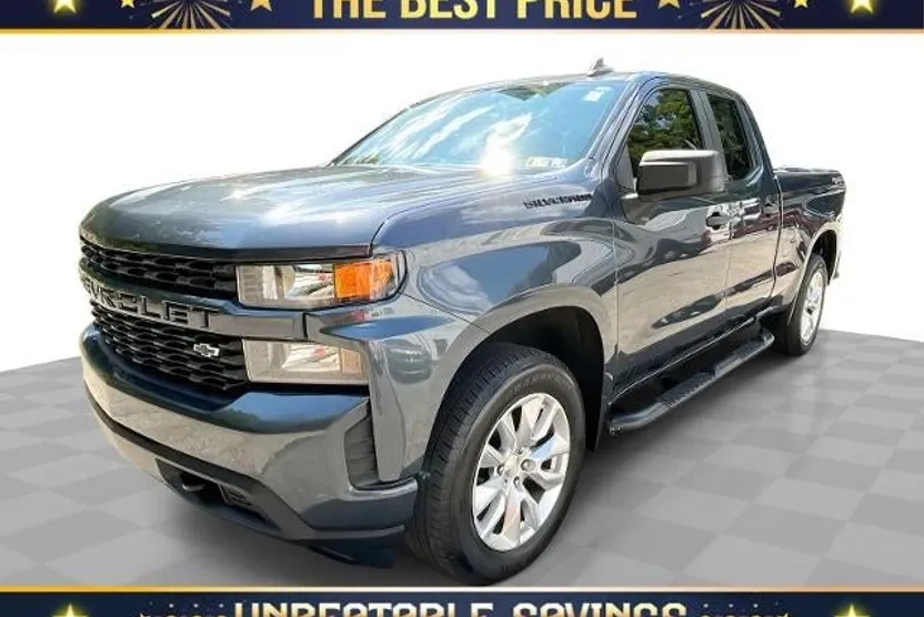 2020 Chevrolet Silverado 1500 Custom photo 1