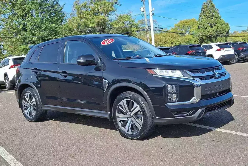 2021 Mitsubishi Outlander Sport SE photo 1