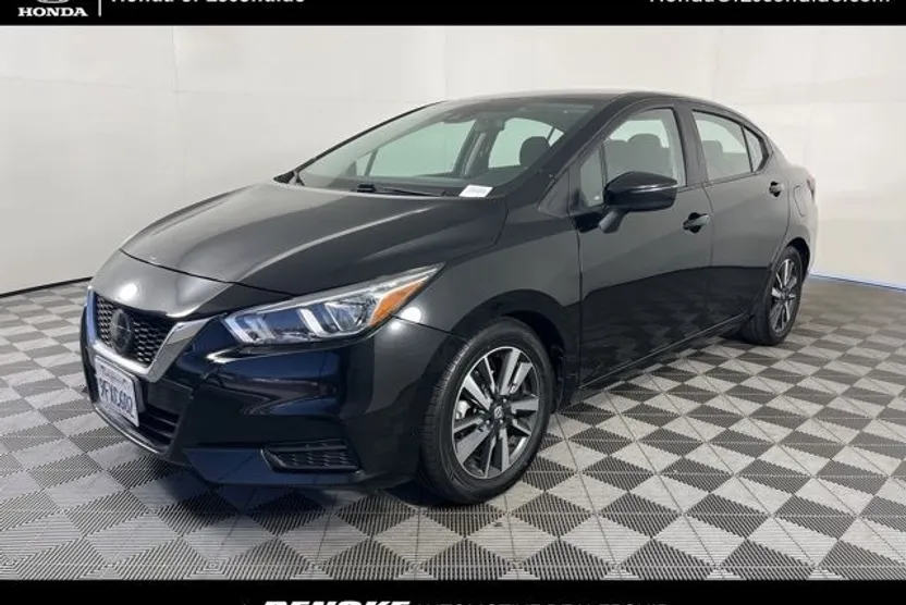 2021 Nissan Versa 1.6 SV photo 1