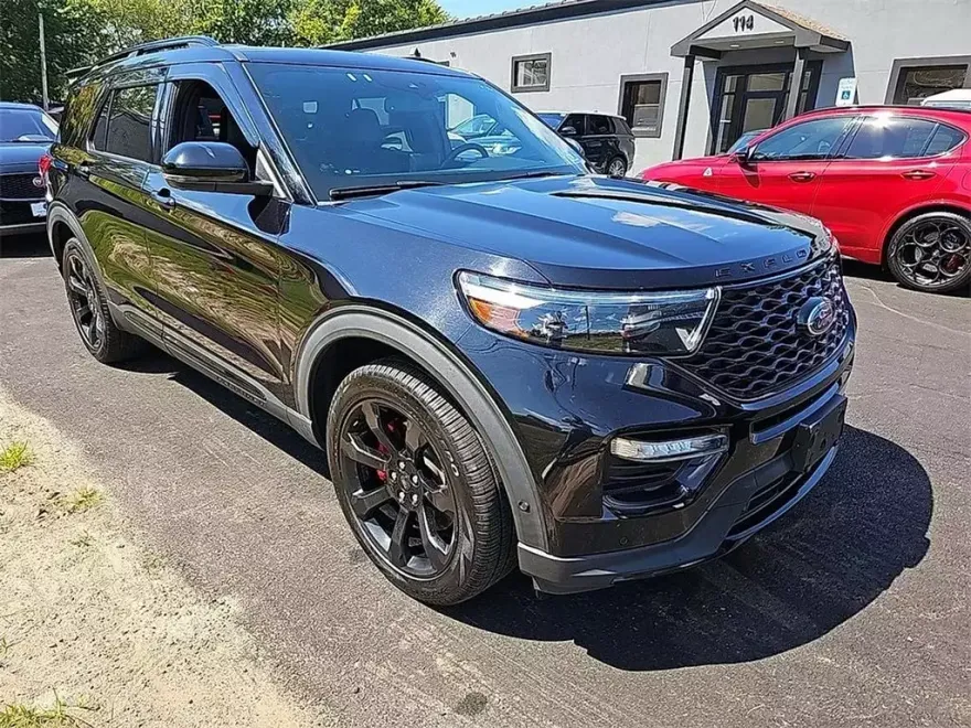 2020 Ford Explorer ST photo 1