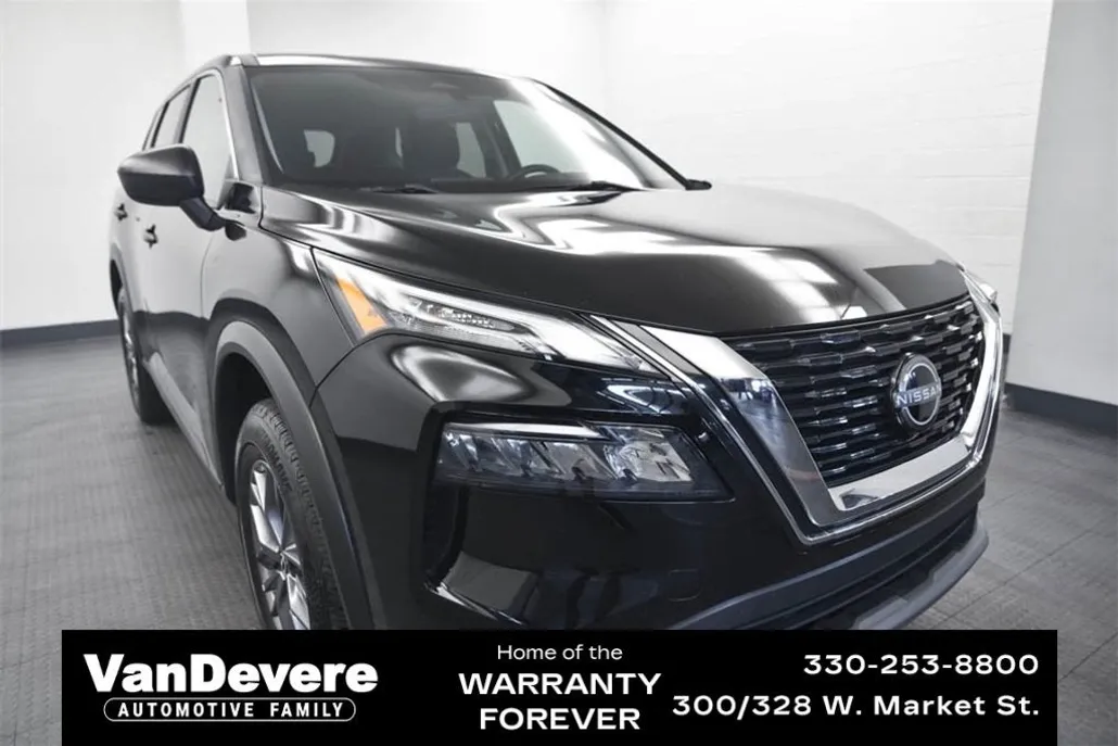 2023 Nissan Rogue SV photo 1