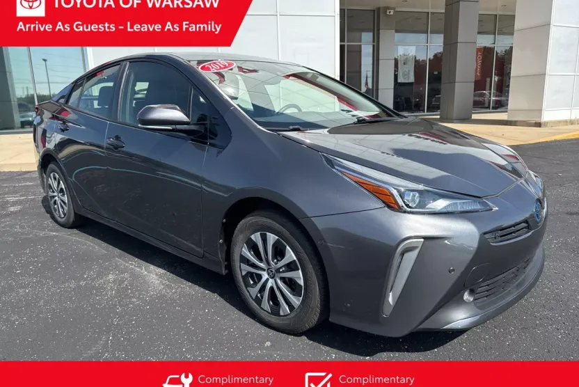2019 Toyota Prius XLE AWD-e photo 1