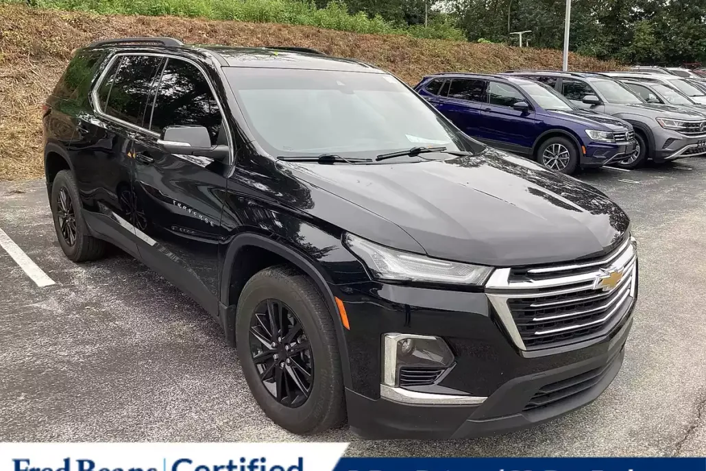 2023 Chevrolet Traverse Leather photo 1