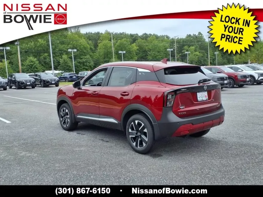 2025 Nissan Kicks SV photo 1