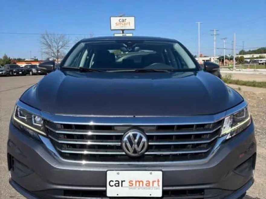 2021 Volkswagen Passat SE photo 1